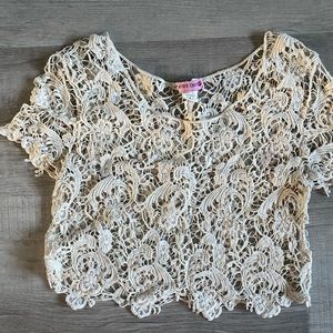 Body Central Crochet Crop Top . S